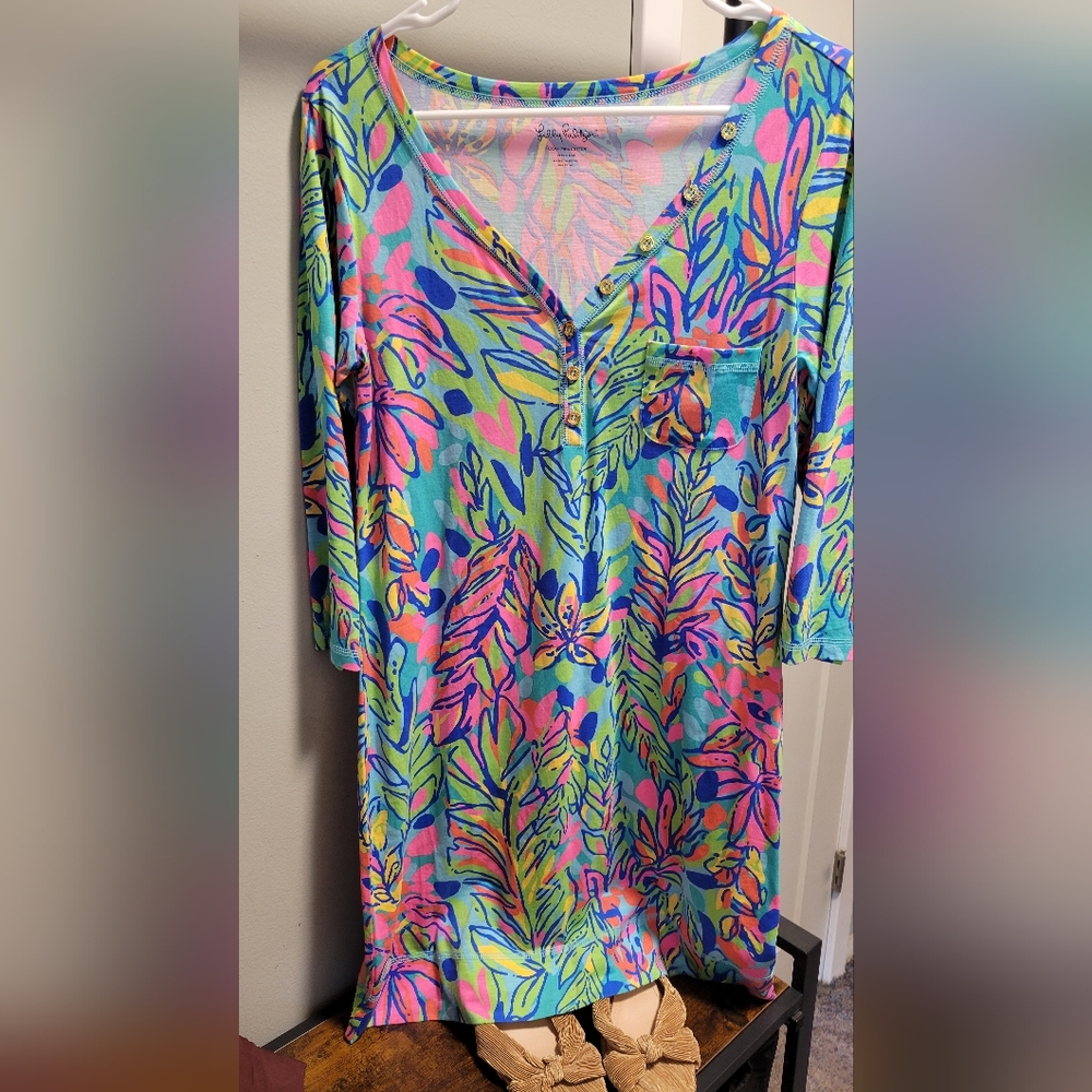 Lilly Pulitizer Palmetto Henley Tee Shirt Dress Hot Spot